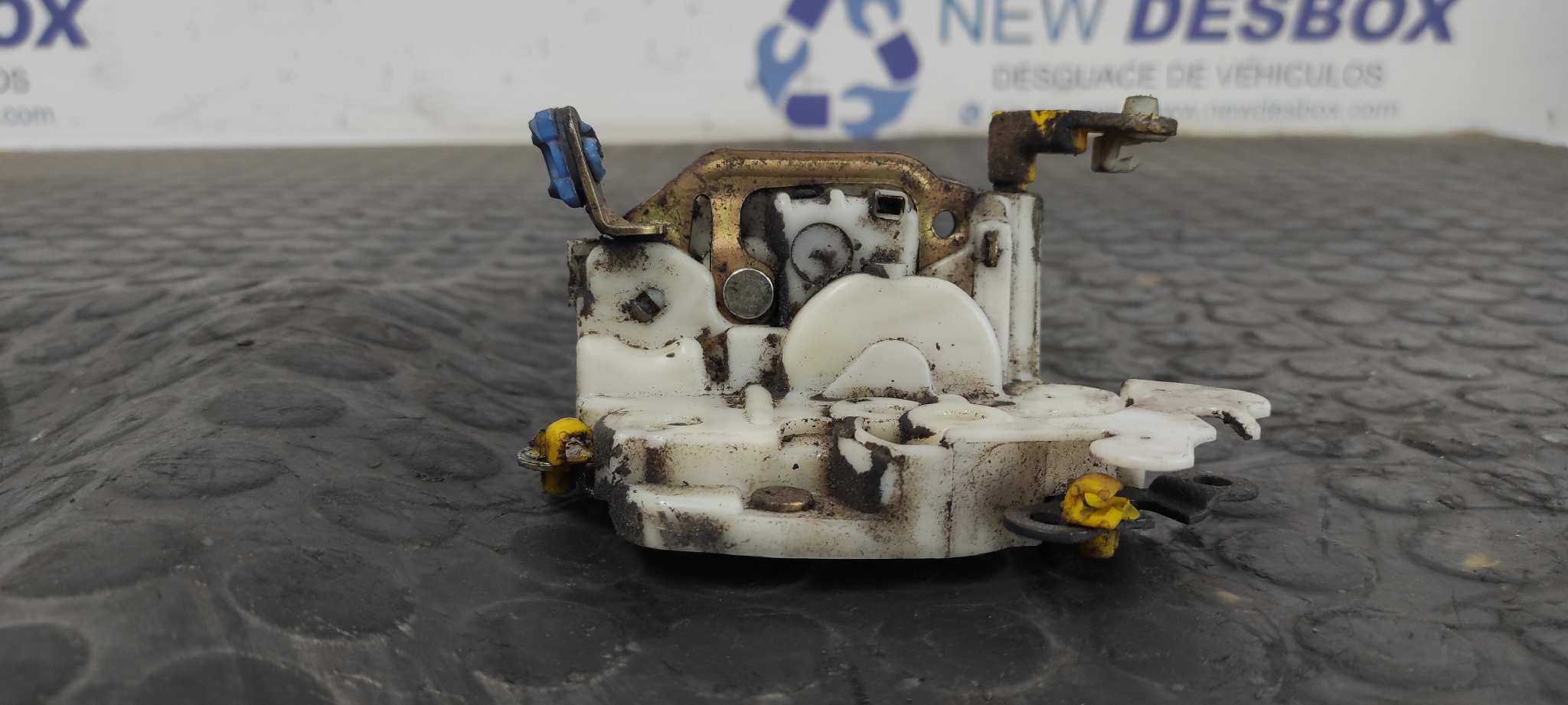 CERRADURA PUERTA DELANTERA IZQUIERDA NISSAN SERENA (C23M) - vista 4