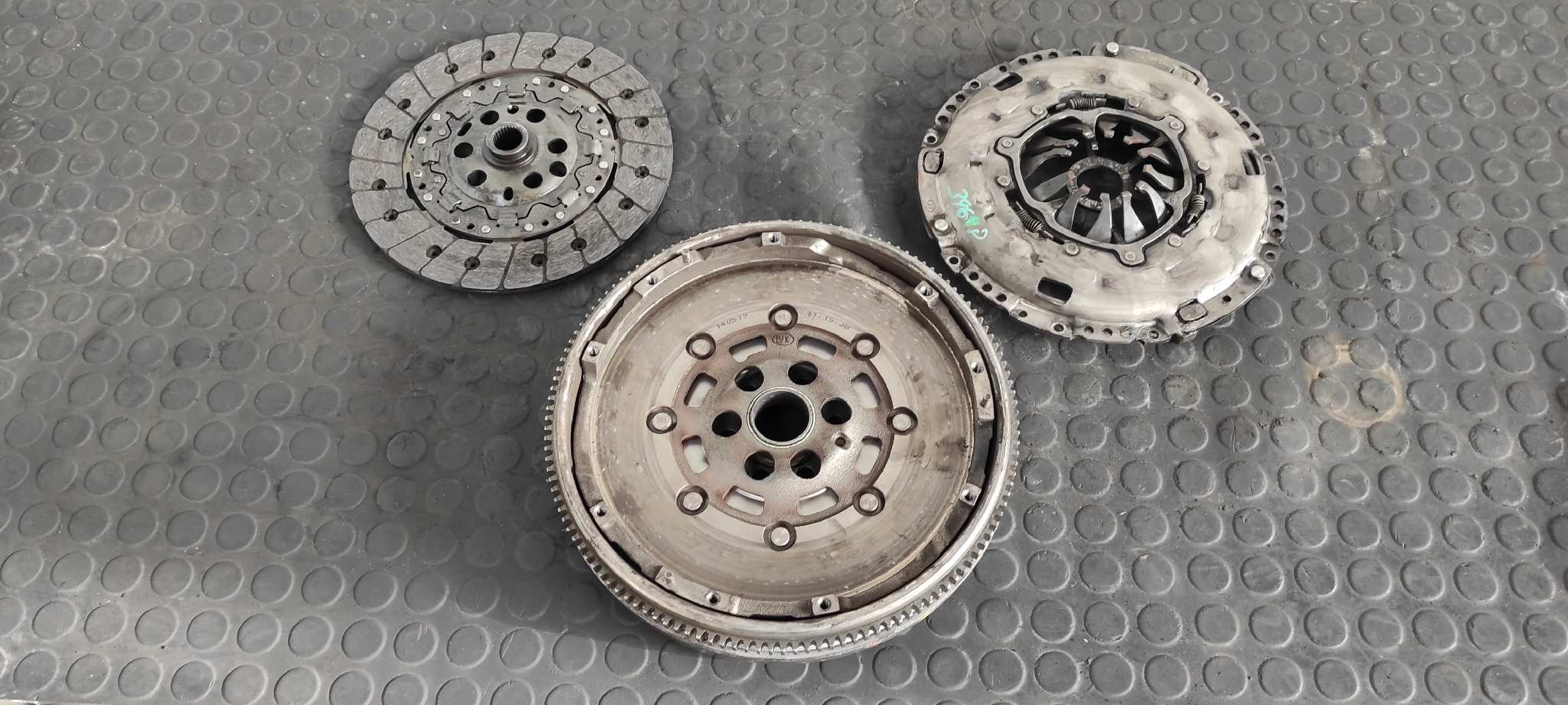 KIT EMBRAGUE SEAT LEON (1P1)