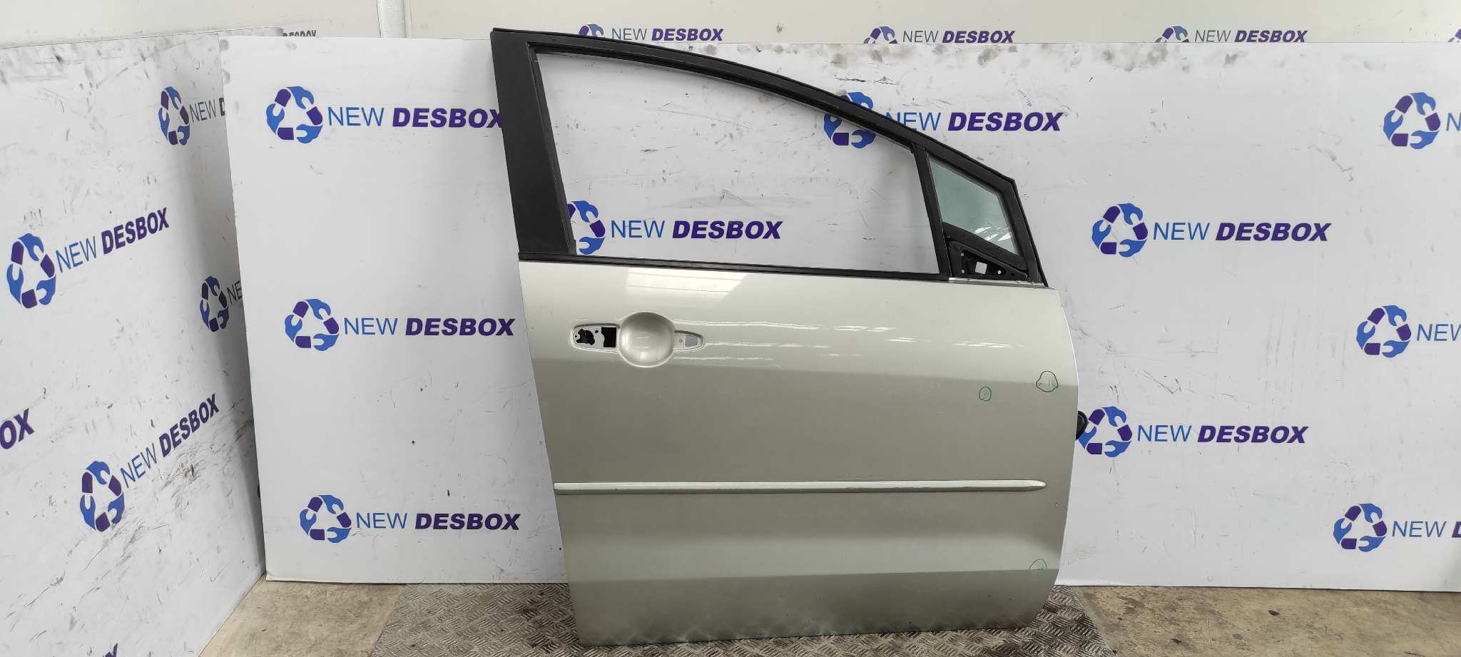 PUERTA DELANTERA DERECHA MAZDA 5 BERL. (CR)