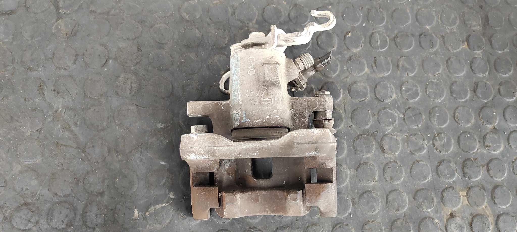 PINZA DE FRENO TRASERA DERECHA SEAT LEON (1P1) - vista 2