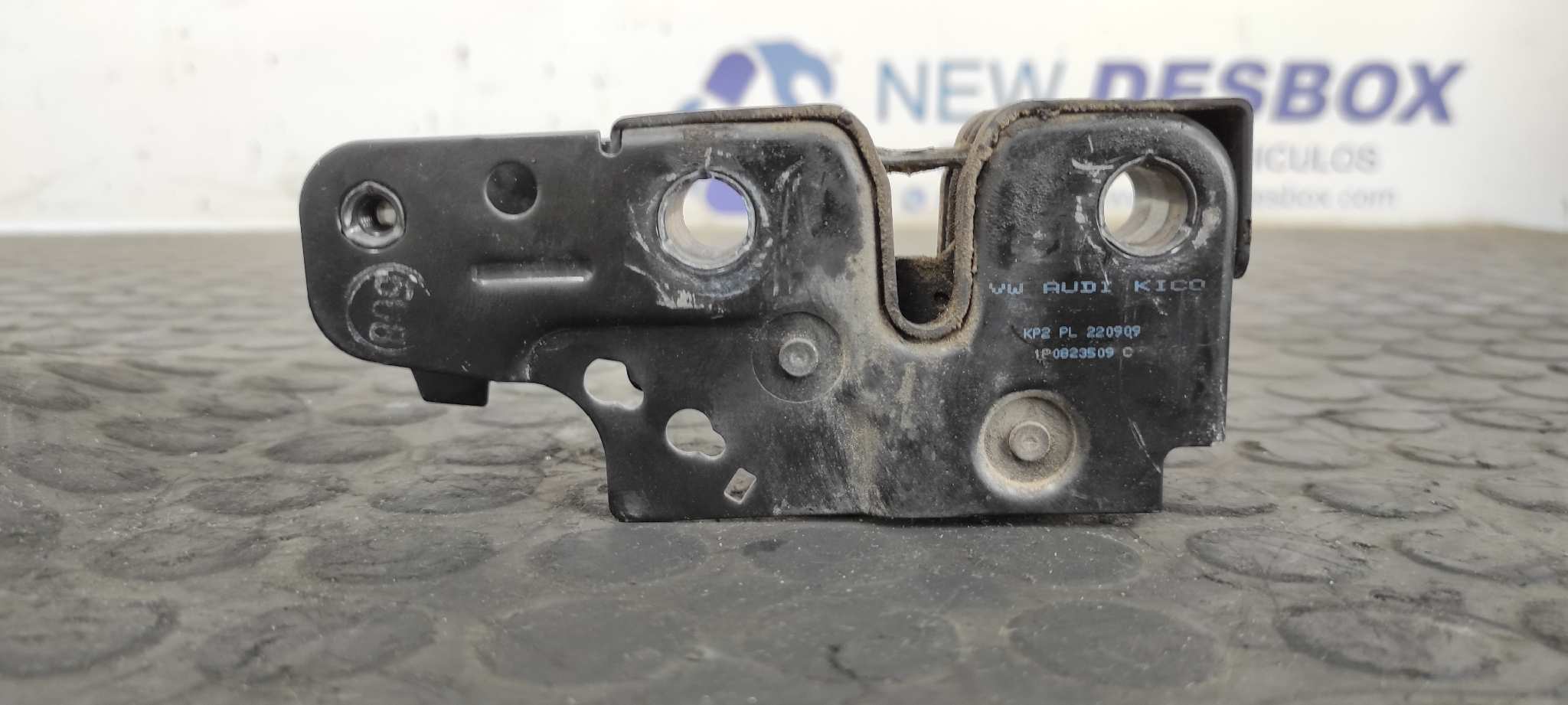 CERRADURA CAPO SEAT LEON (1P1)