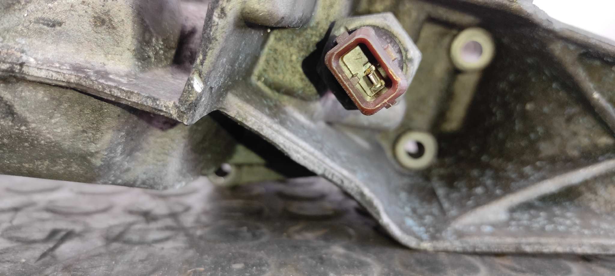 SOPORTE FILTRO ACEITE BMW SERIE 3 BERLINA (E46) - vista 5