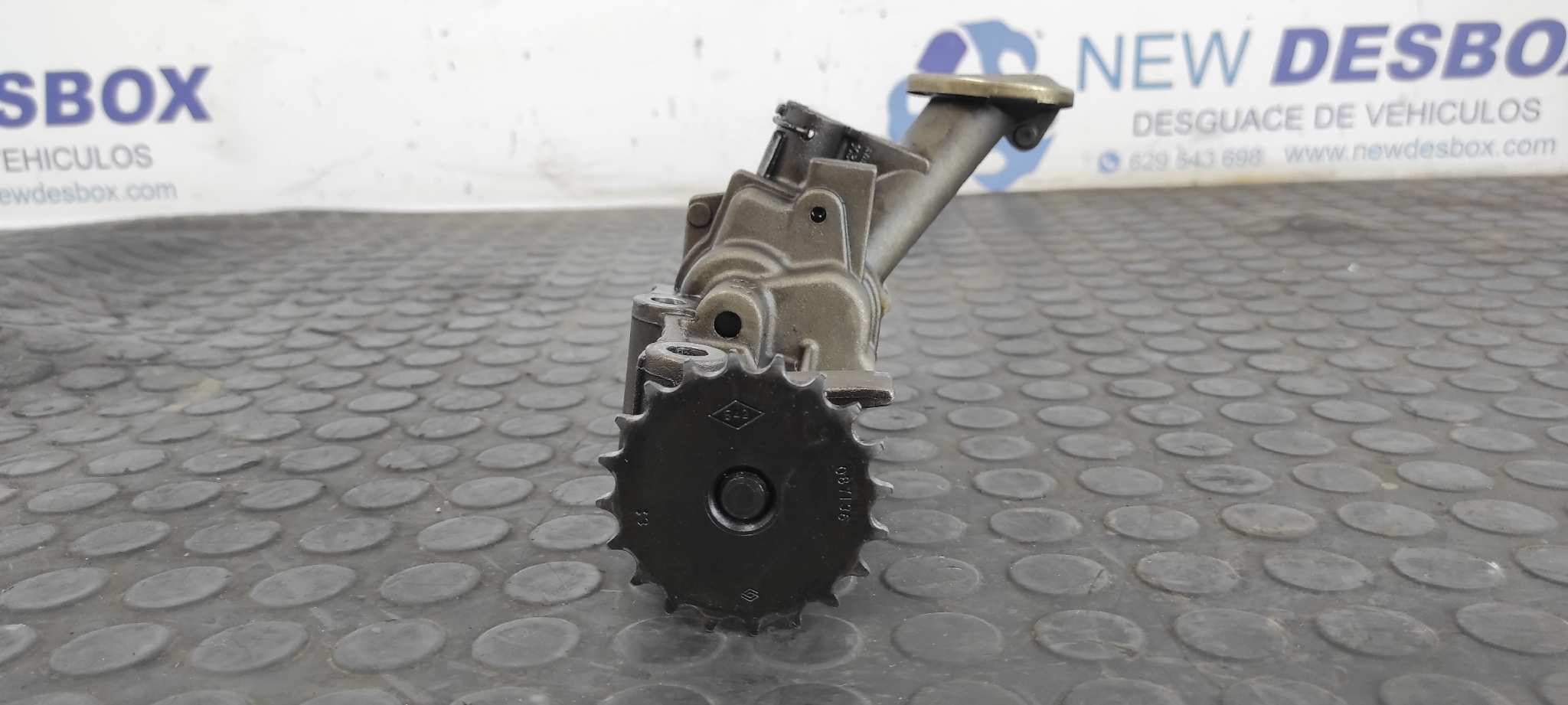 BOMBA ACEITE RENAULT MEGANE II BERLINA 3P - vista 5