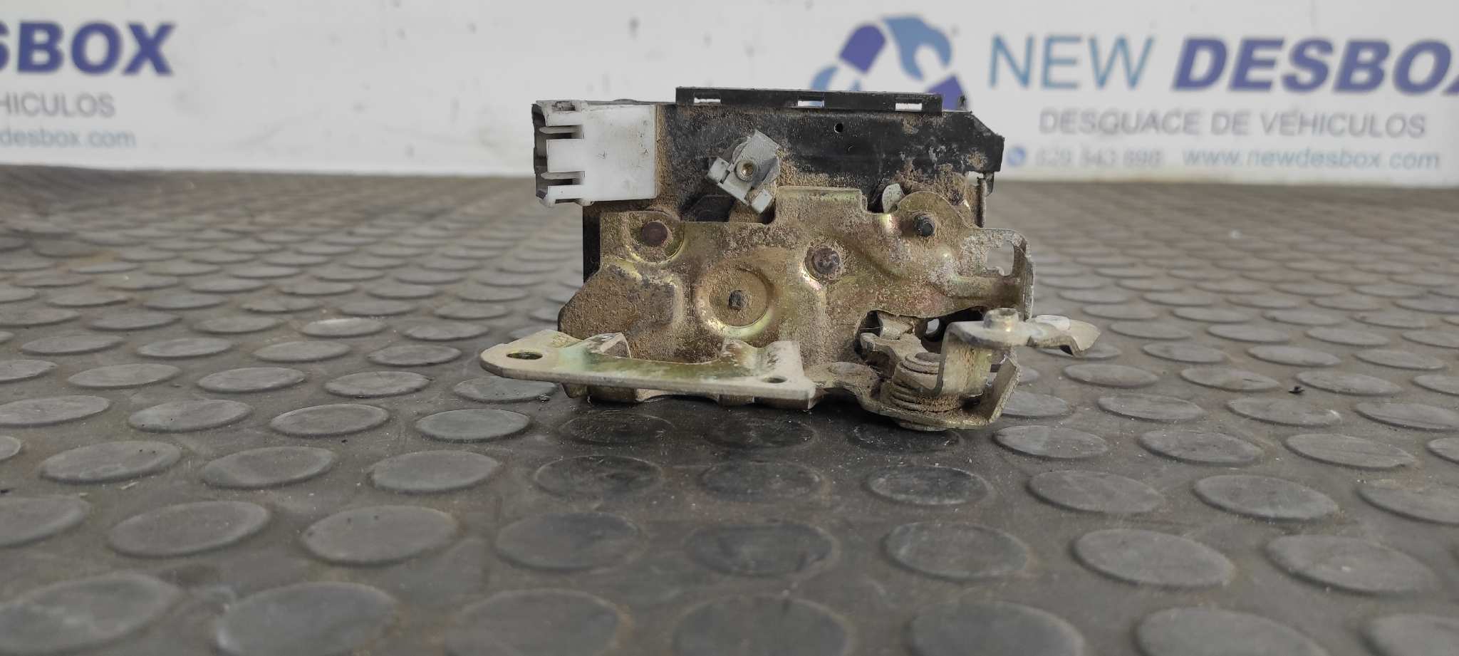 CERRADURA PUERTA TRASERA DERECHA RENAULT 21 BERLINA (B/L48) - vista 5