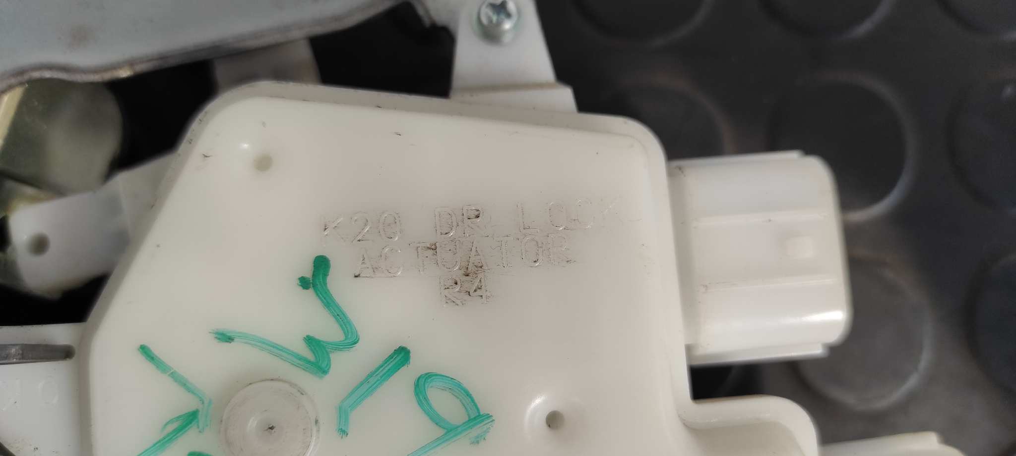 CERRADURA PUERTA TRASERA IZQUIERDA MAZDA 5 BERL. (CR) - vista 3