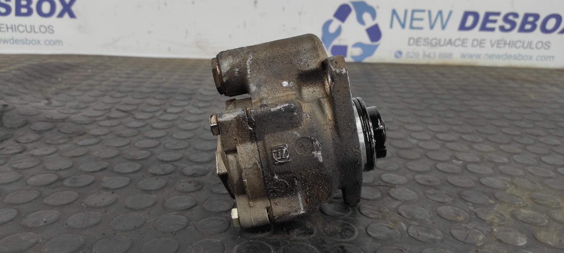 BOMBA DIRECCION RENAULT MASTER BUS - vista 4