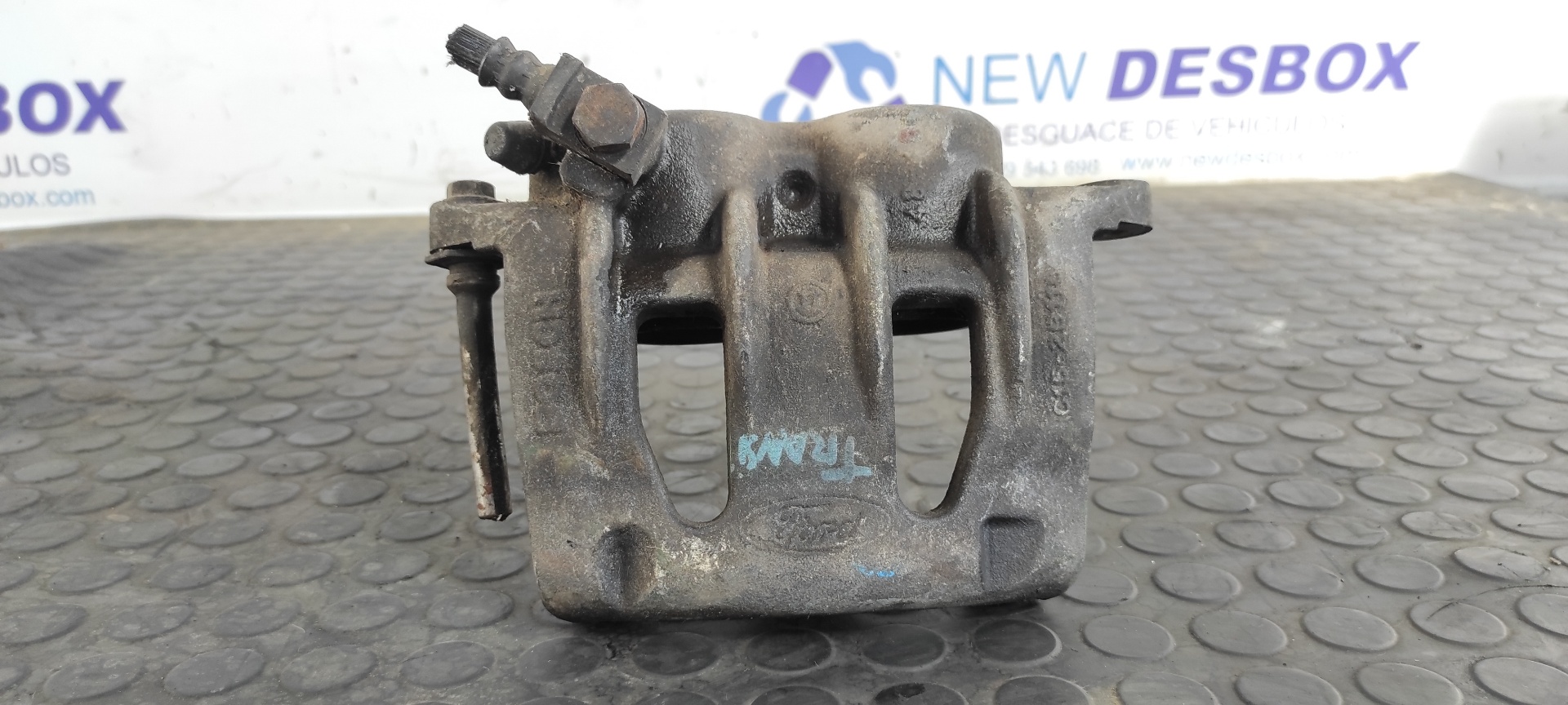 PINZA DE FRENO DELANTERA DERECHA FORD TRANSIT MOD.2000