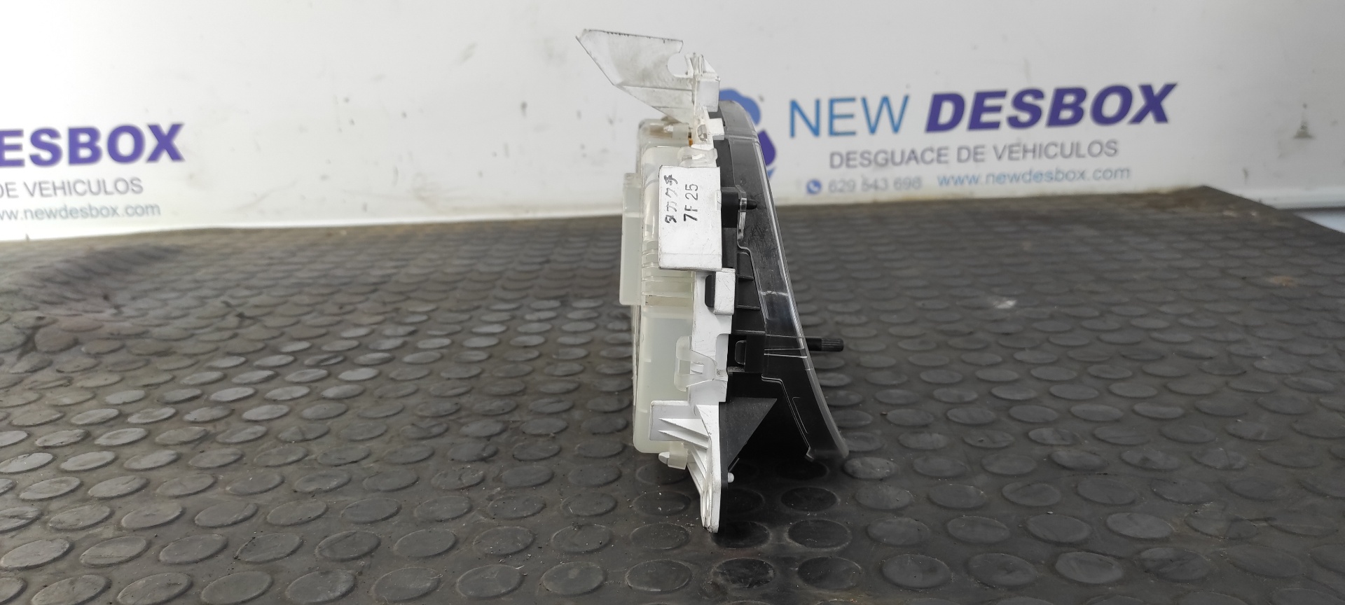 CUADRO INSTRUMENTOS MAZDA 5 BERL. (CR) - vista 3