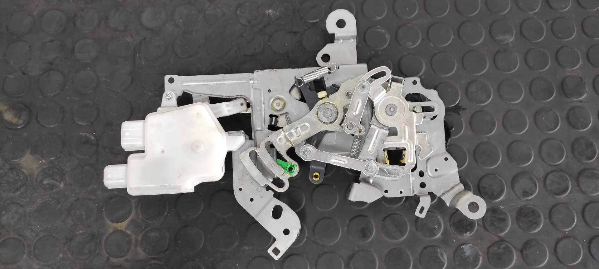 CERRADURA  CORREDERA DERECHA  MAZDA 5 BERL. (CR) - vista 4