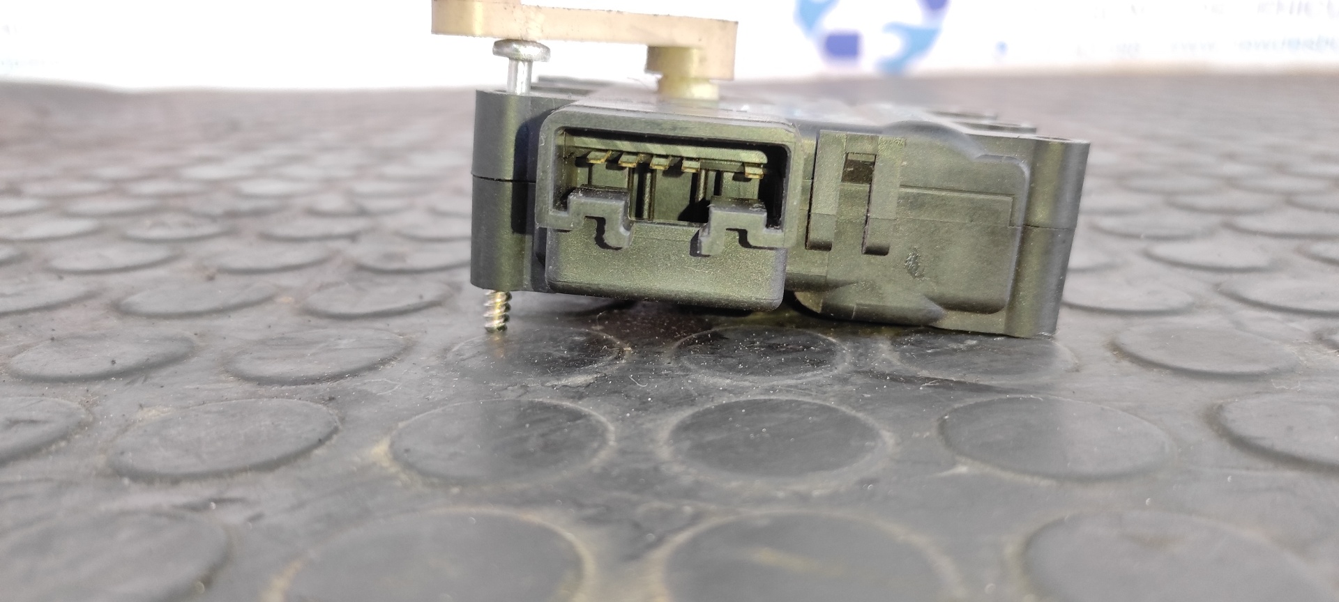 MOTOR APERTURA TRAMPILLAS CLIMATIZADOR MAZDA 5 BERL. (CR) - vista 3