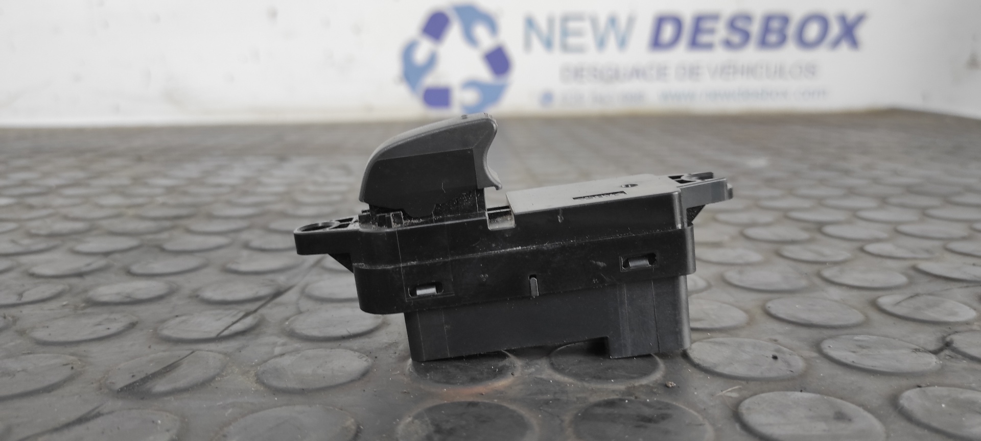 MANDO ELEVALUNAS DELANTERO DERECHO MAZDA 5 BERL. (CR) - vista 6