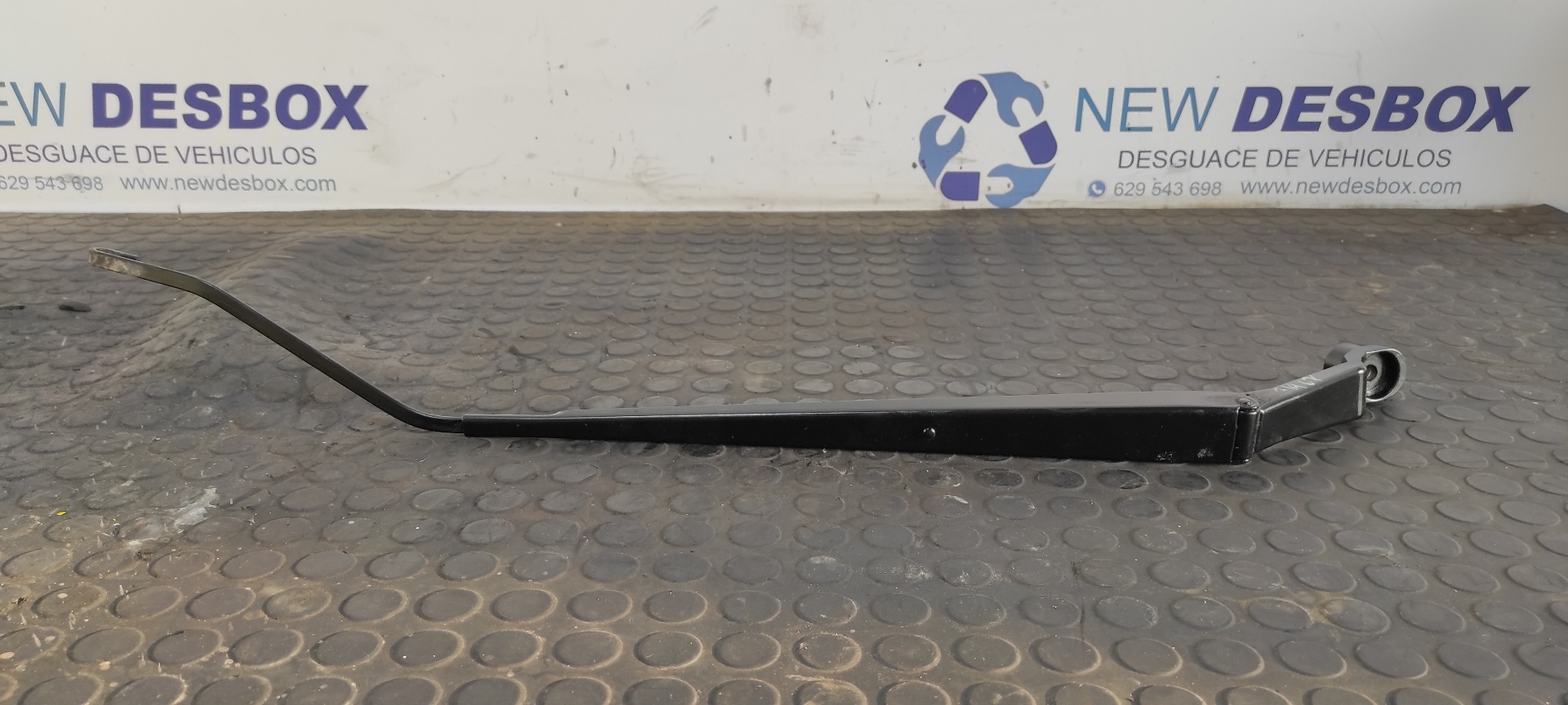 BRAZO LIMPIA DELANTERO IZQUIERDO MAZDA 5 BERL. (CR)