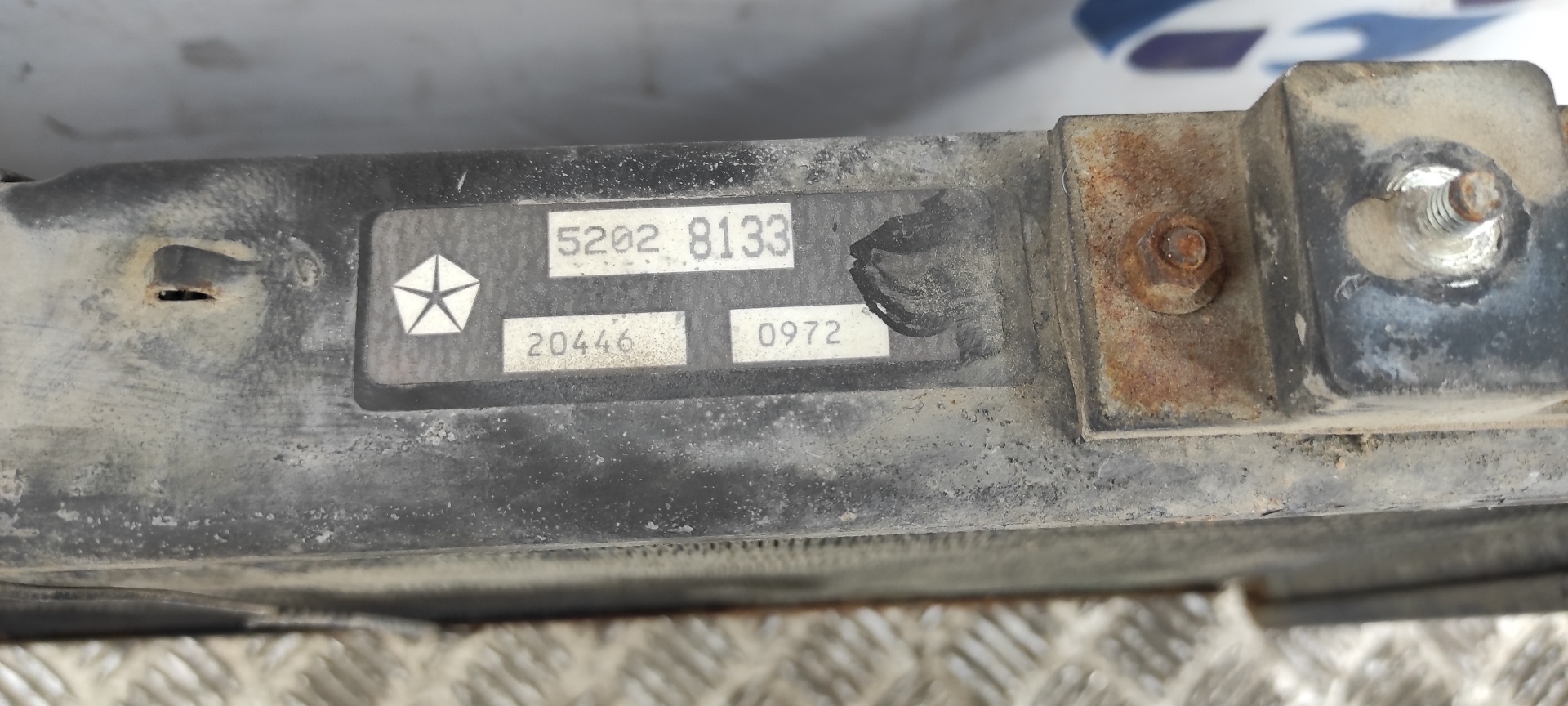 RADIADOR AGUA CHRYSLER JEEP CHEROKEE (J) - vista 6