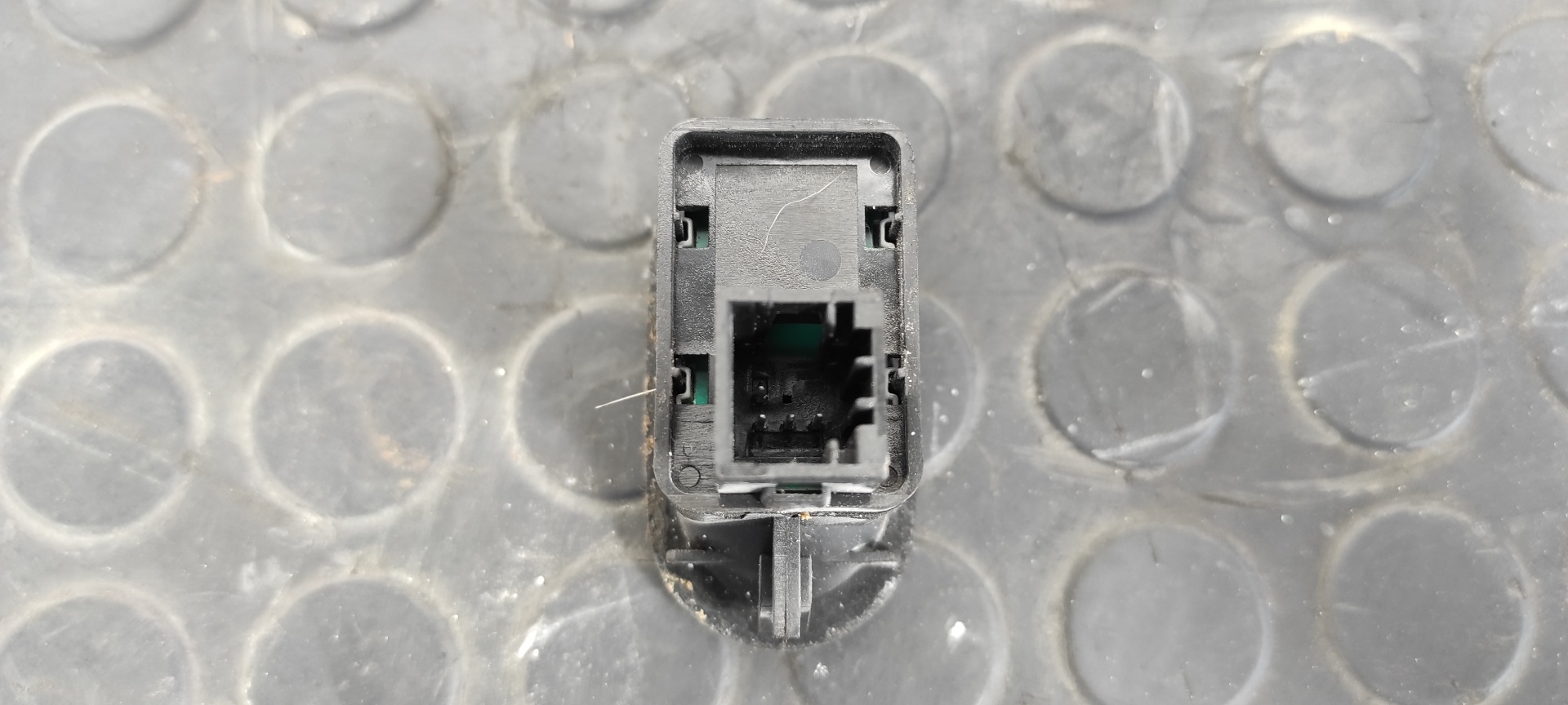 MANDO ELEVALUNAS DELANTERO DERECHO CITROEN C2 - vista 4