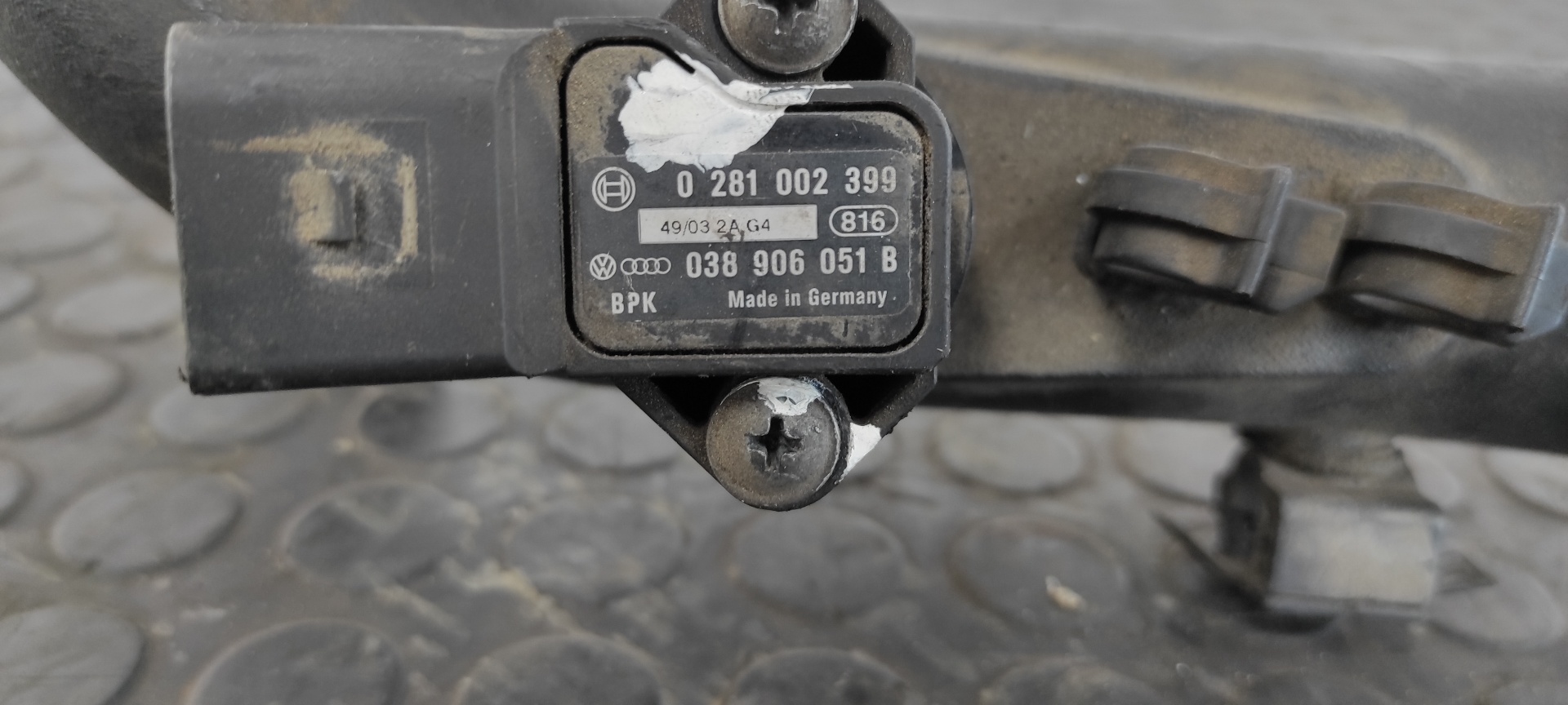 TUBO VOLKSWAGEN PASSAT BERLINA (3B3) - vista 2