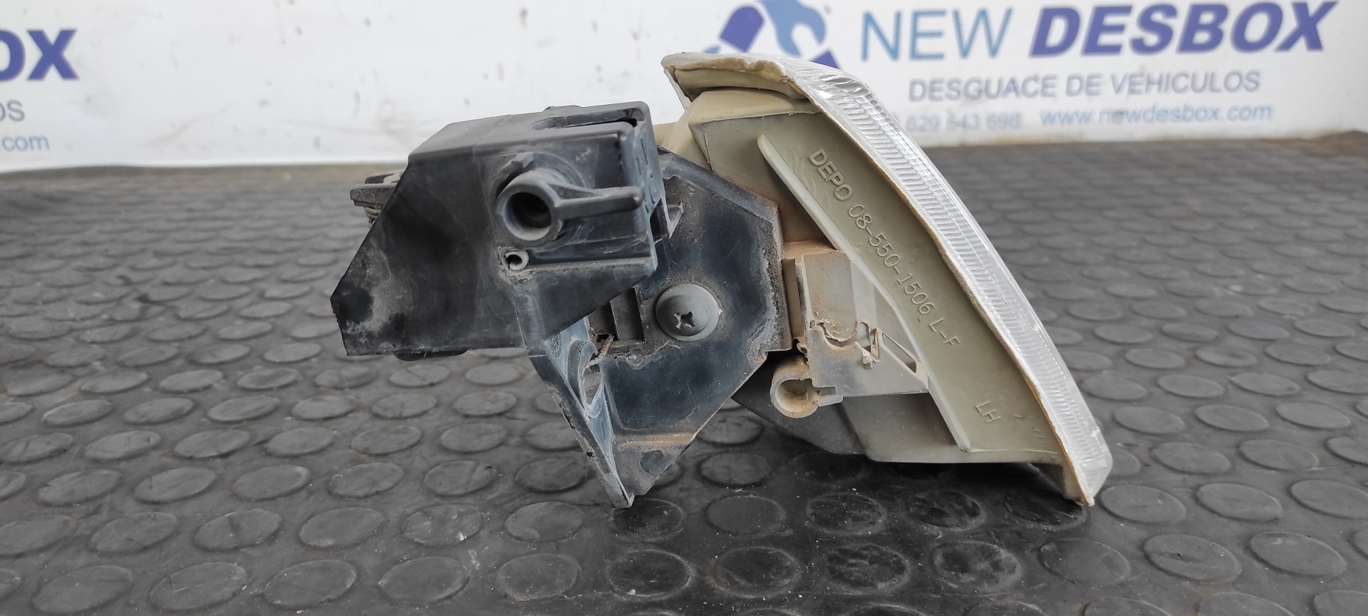 PILOTO DELANTERO IZQUIERDO PEUGEOT 205 BERLINA - vista 5