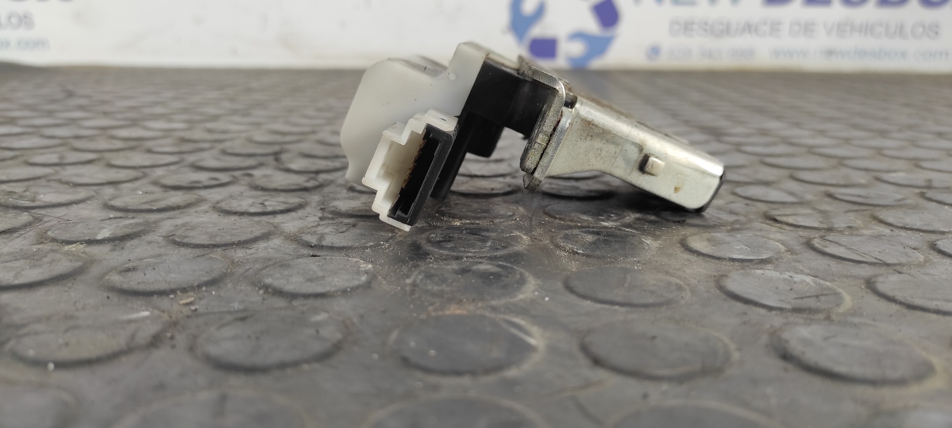 CERRADURA MALETERO / PORTON RENAULT SCENIC RX4 (JA0) - vista 2