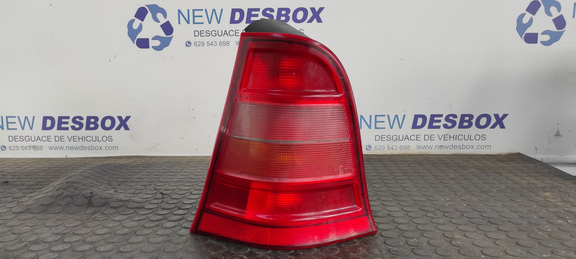 PILOTO TRASERO DERECHO MERCEDES-BENZ CLASE A (W168)