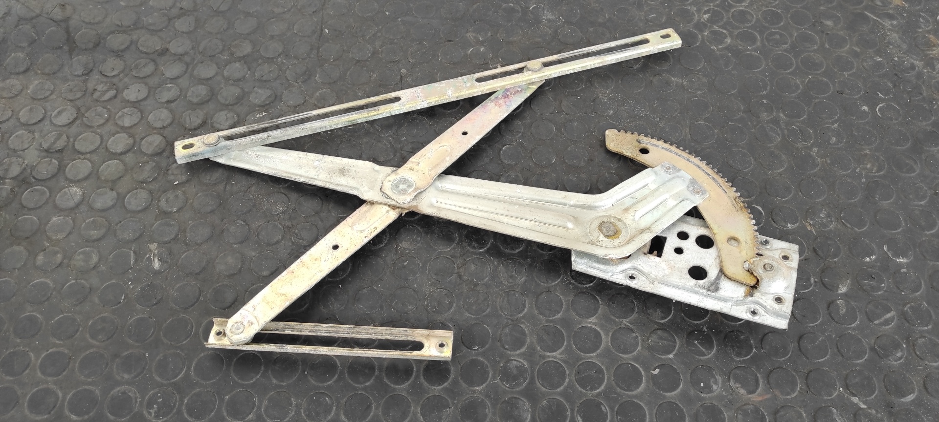 ELEVALUNAS DELANTERO DERECHO MITSUBISHI PAJERO - vista 2