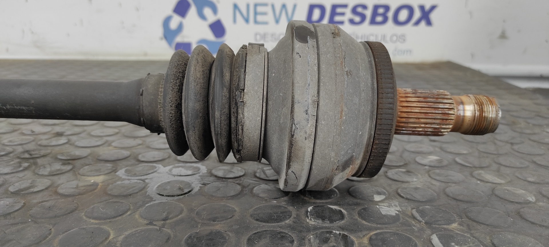 TRANSMISION TRASERA IZQUIERDA MERCEDES-BENZ CLASE C (W204) BERLINA - vista 2