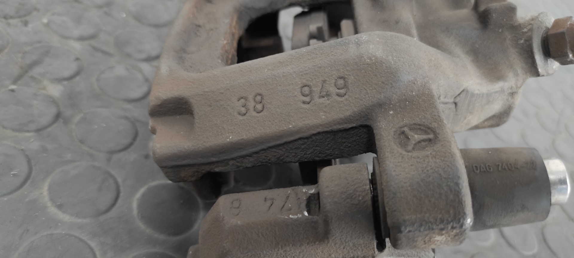 PINZA DE FRENO TRASERA DERECHA MERCEDES-BENZ CLASE C (W204) BERLINA - vista 4