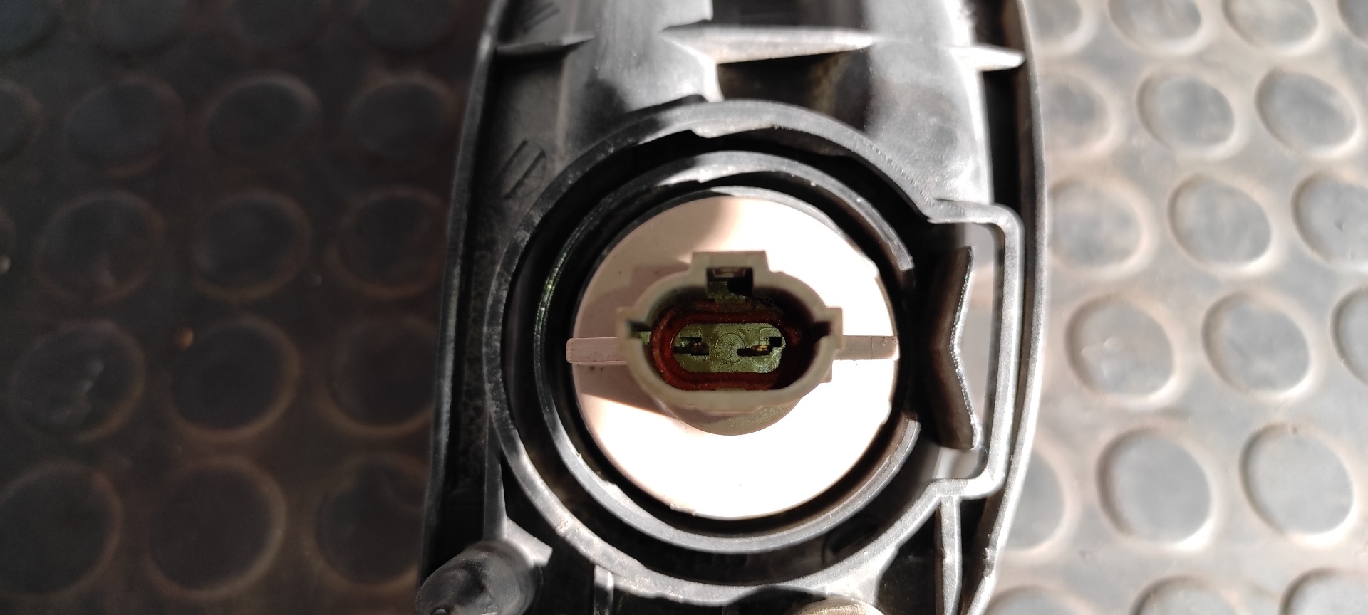 FARO ANTINIEBLA IZQUIERDO SSANGYONG REXTON - vista 8