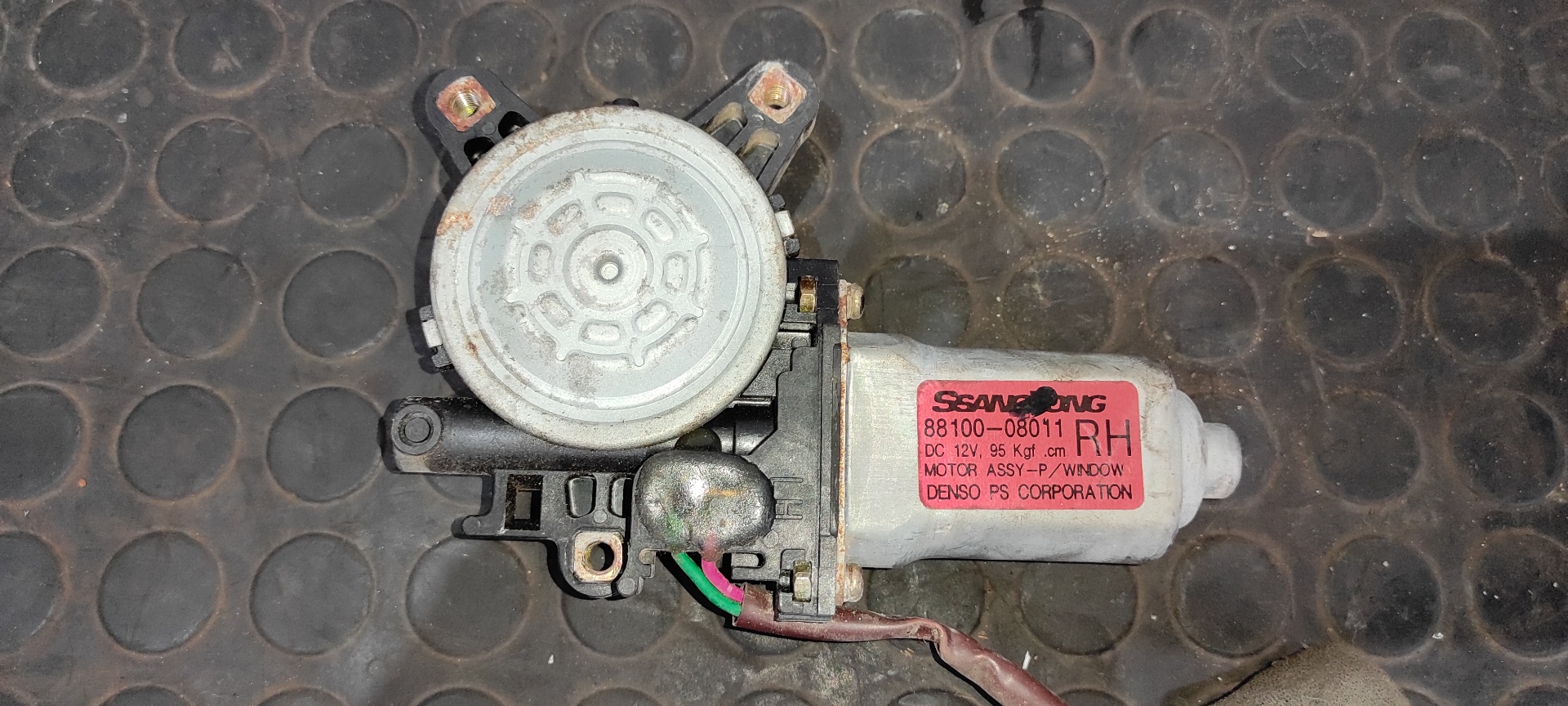 MOTOR ELEVALUNAS TRASERO DERECHO SSANGYONG REXTON - vista 4