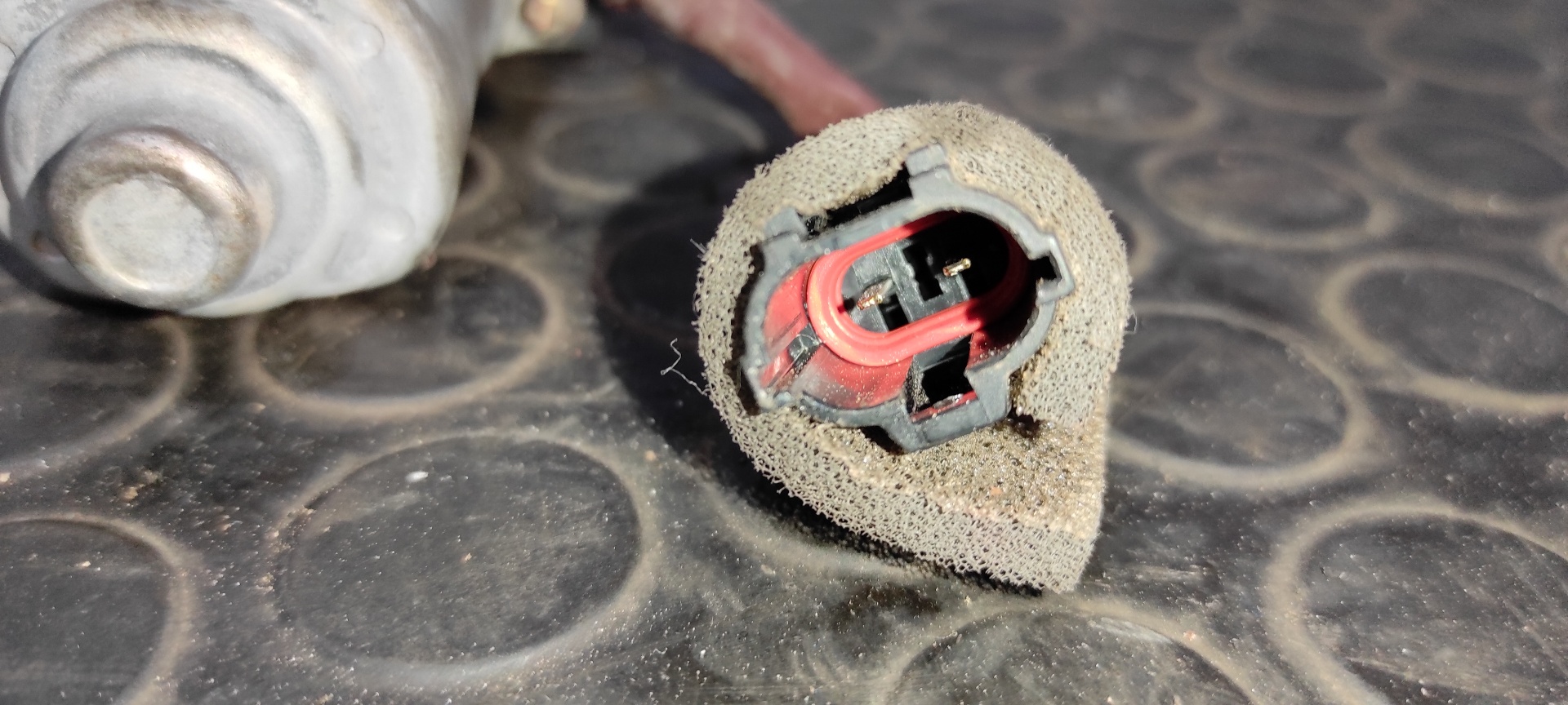 MOTOR ELEVALUNAS TRASERO DERECHO SSANGYONG REXTON - vista 2