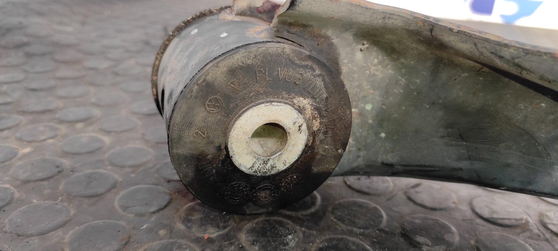 BRAZO IZQUIERDO INFERIOR TRASERO AUDI Q7 (4L) - vista 7