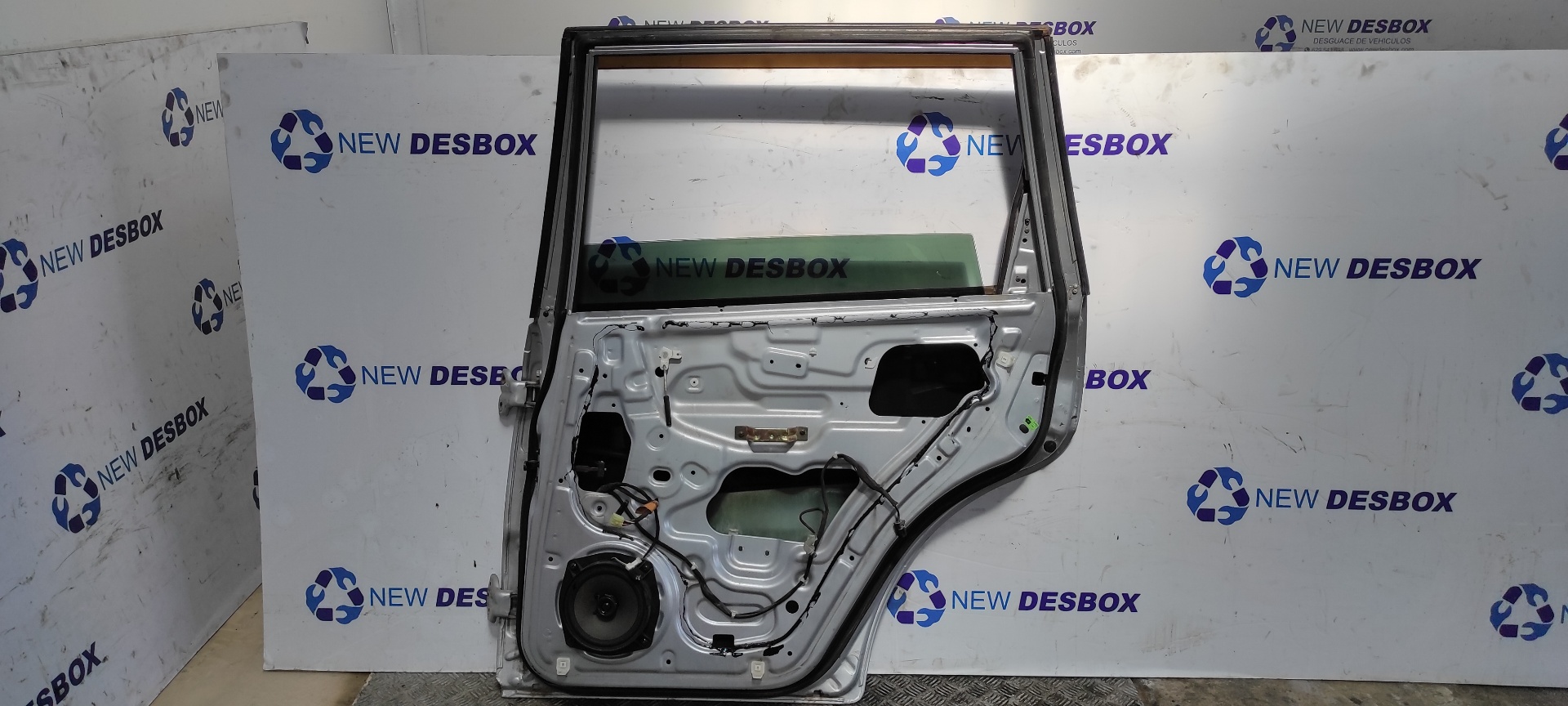 PUERTA TRASERA DERECHA SSANGYONG REXTON - vista 6