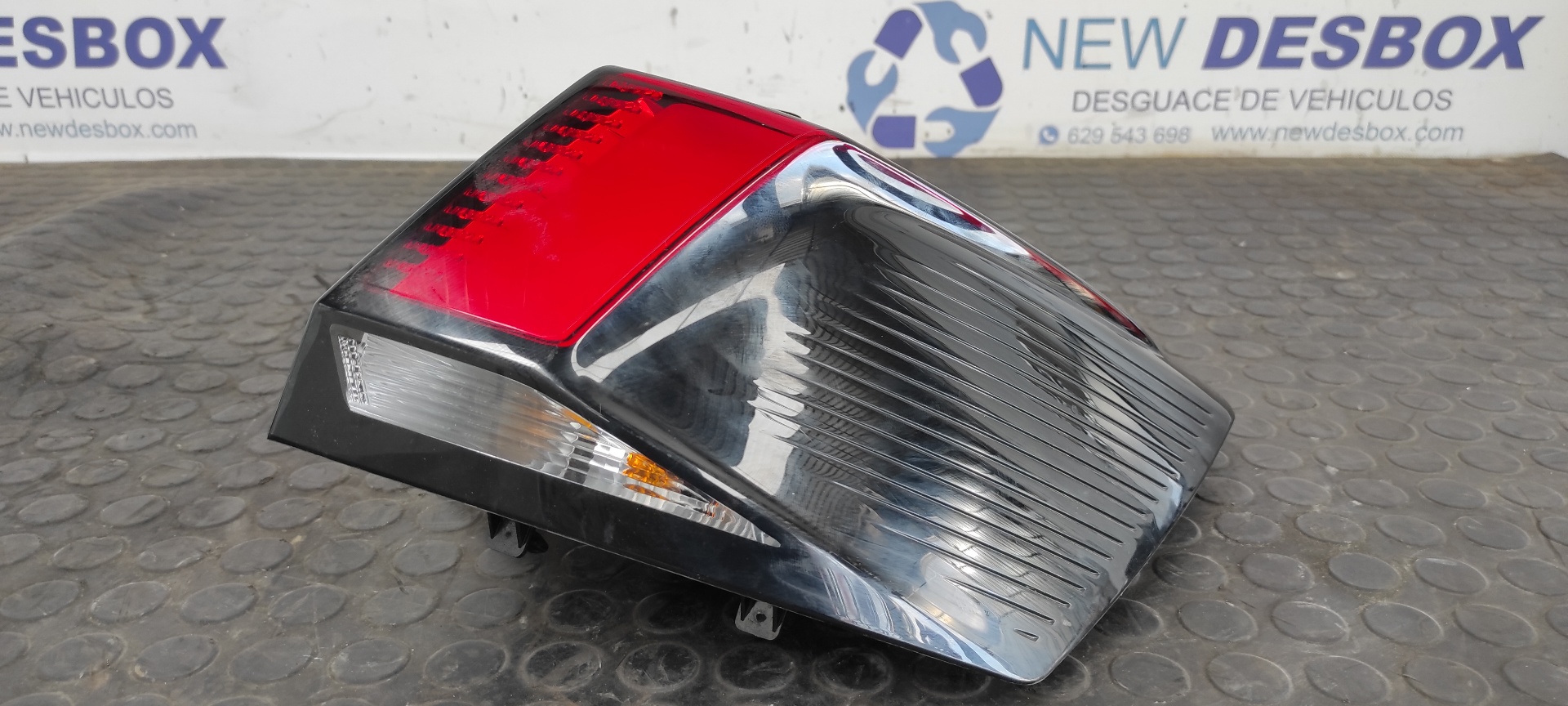 PILOTO TRASERO DERECHO PEUGEOT 3008