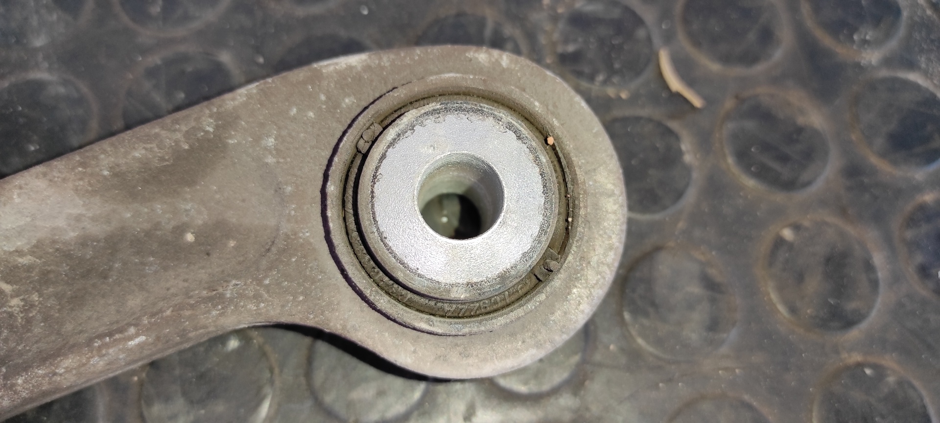 BRAZO IZQUIERDO SUPERIOR TRASERO MERCEDES-BENZ CLASE C (W204) BERLINA - vista 7