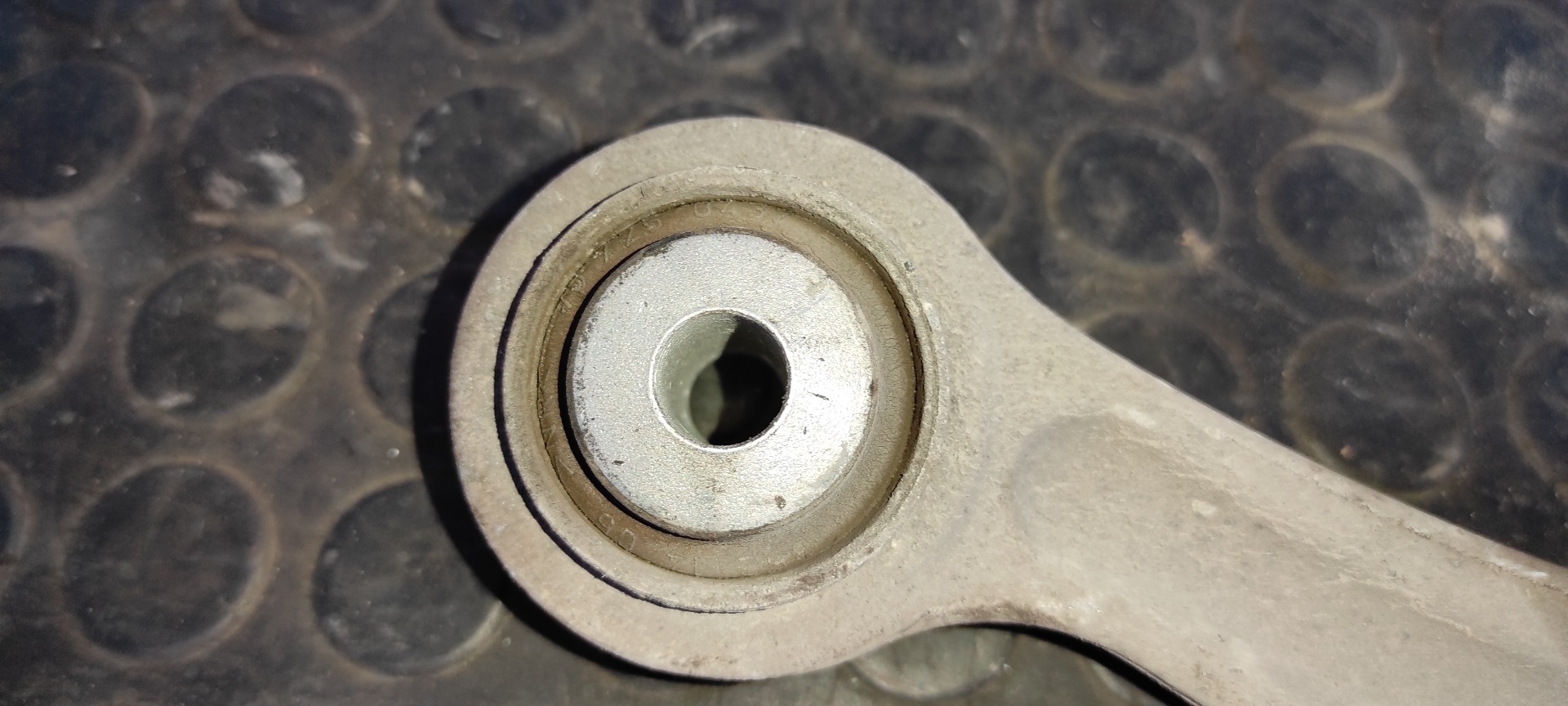 BRAZO IZQUIERDO SUPERIOR TRASERO MERCEDES-BENZ CLASE C (W204) BERLINA - vista 2