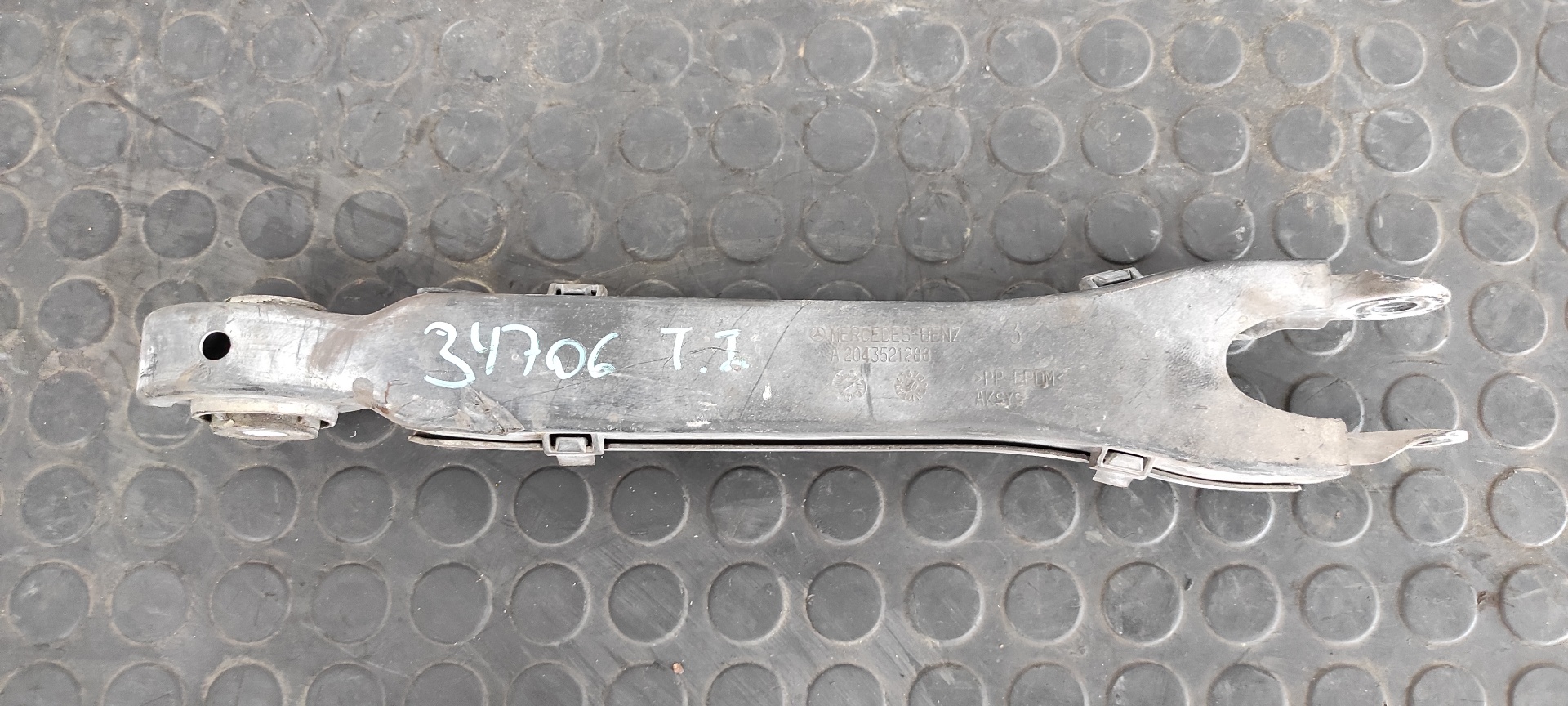 BRAZO IZQUIERDO INFERIOR TRASERO MERCEDES-BENZ CLASE C (W204) BERLINA