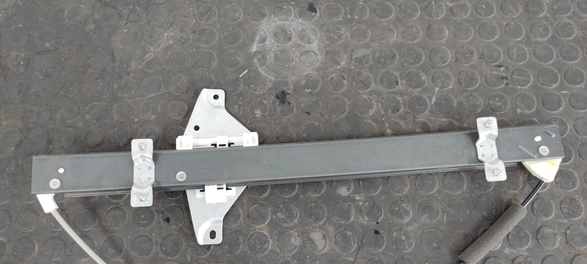 ELEVALUNAS TRASERO IZQUIERDO SSANGYONG KYRON - vista 5