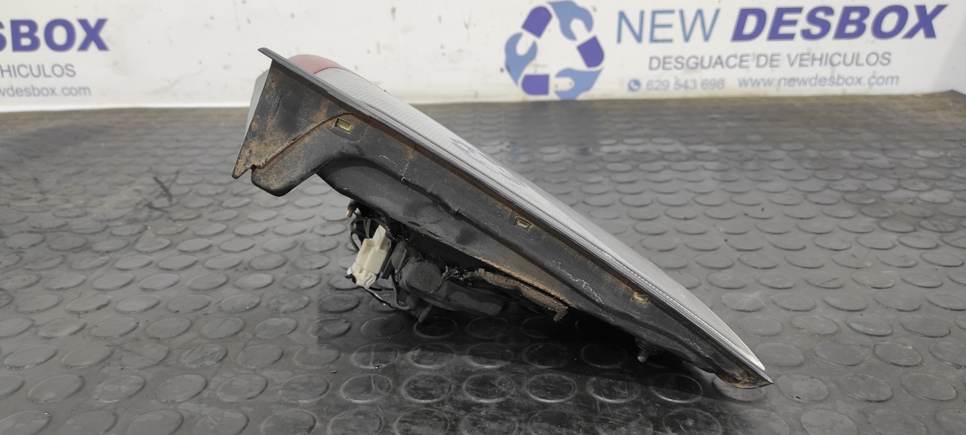 PILOTO PORTON IZQUIERDO NISSAN ALMERA (N15) - vista 3