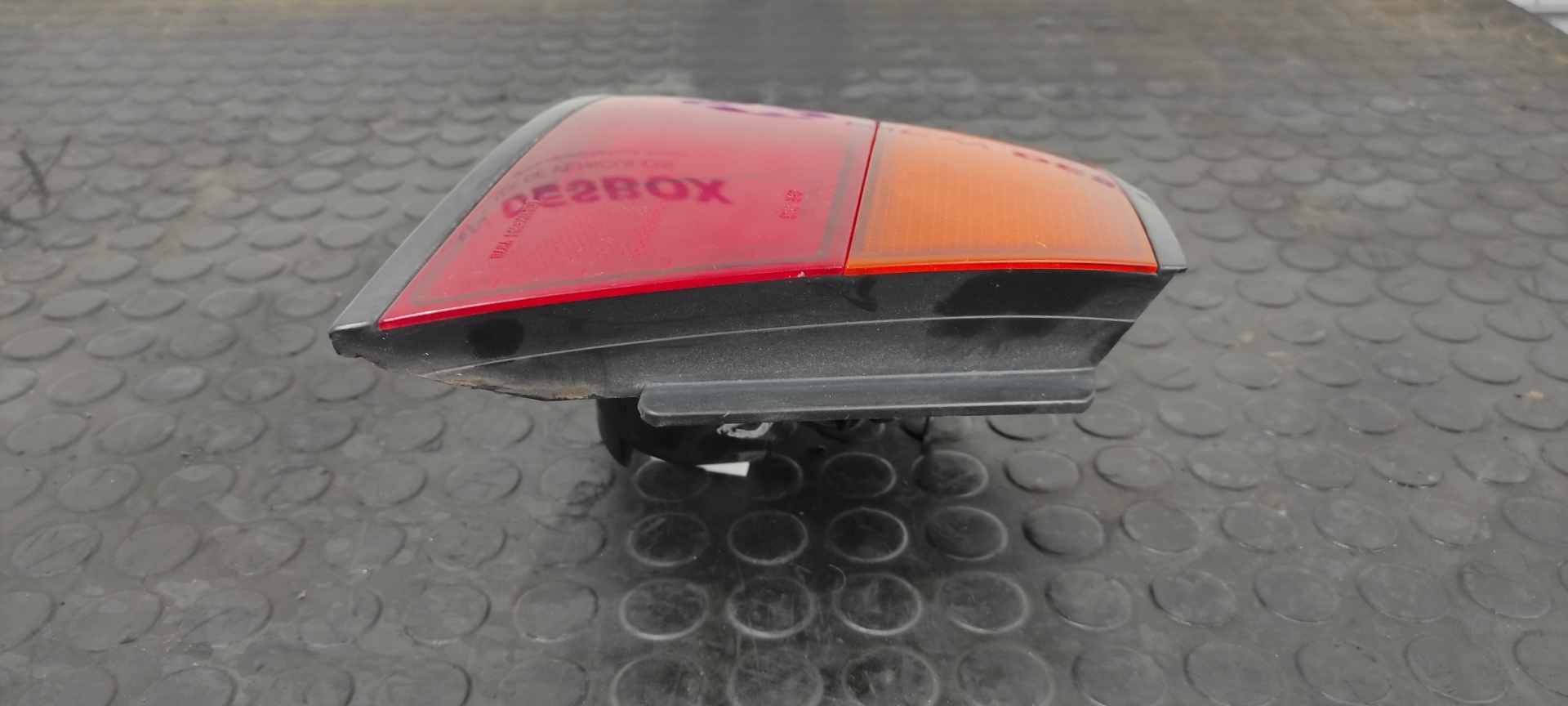 PILOTO TRASERO IZQUIERDO NISSAN ALMERA (N15) - vista 2