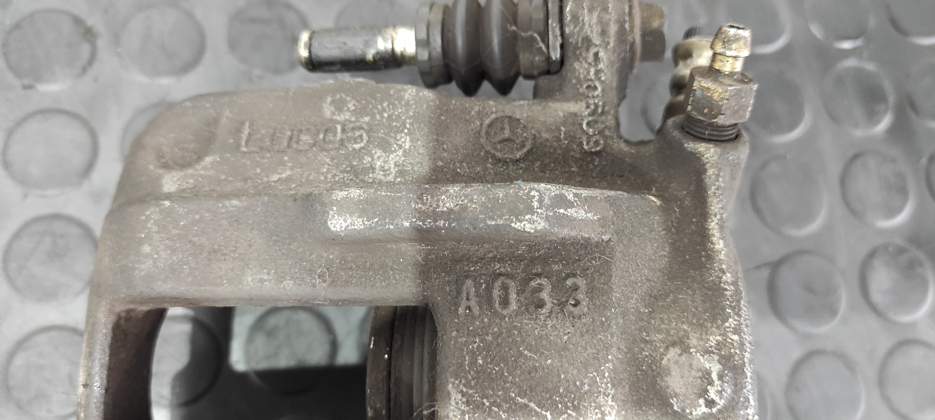 PINZA DE FRENO TRASERA DERECHA MERCEDES-BENZ CLASE A (W168) - vista 4