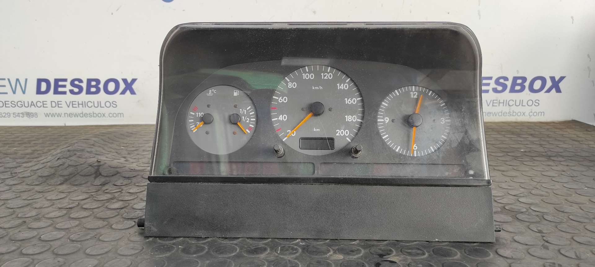 CUADRO INSTRUMENTOS VOLKSWAGEN LT CAJA ABIERTA (MOD. 1997)