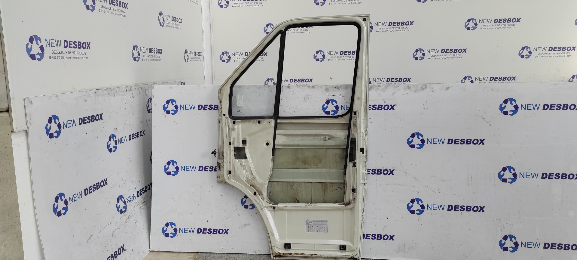 PUERTA DELANTERA DERECHA VOLKSWAGEN LT CAJA ABIERTA (MOD. 1997) - vista 8