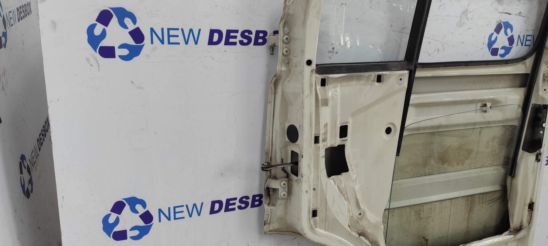 PUERTA DELANTERA DERECHA VOLKSWAGEN LT CAJA ABIERTA (MOD. 1997) - vista 6