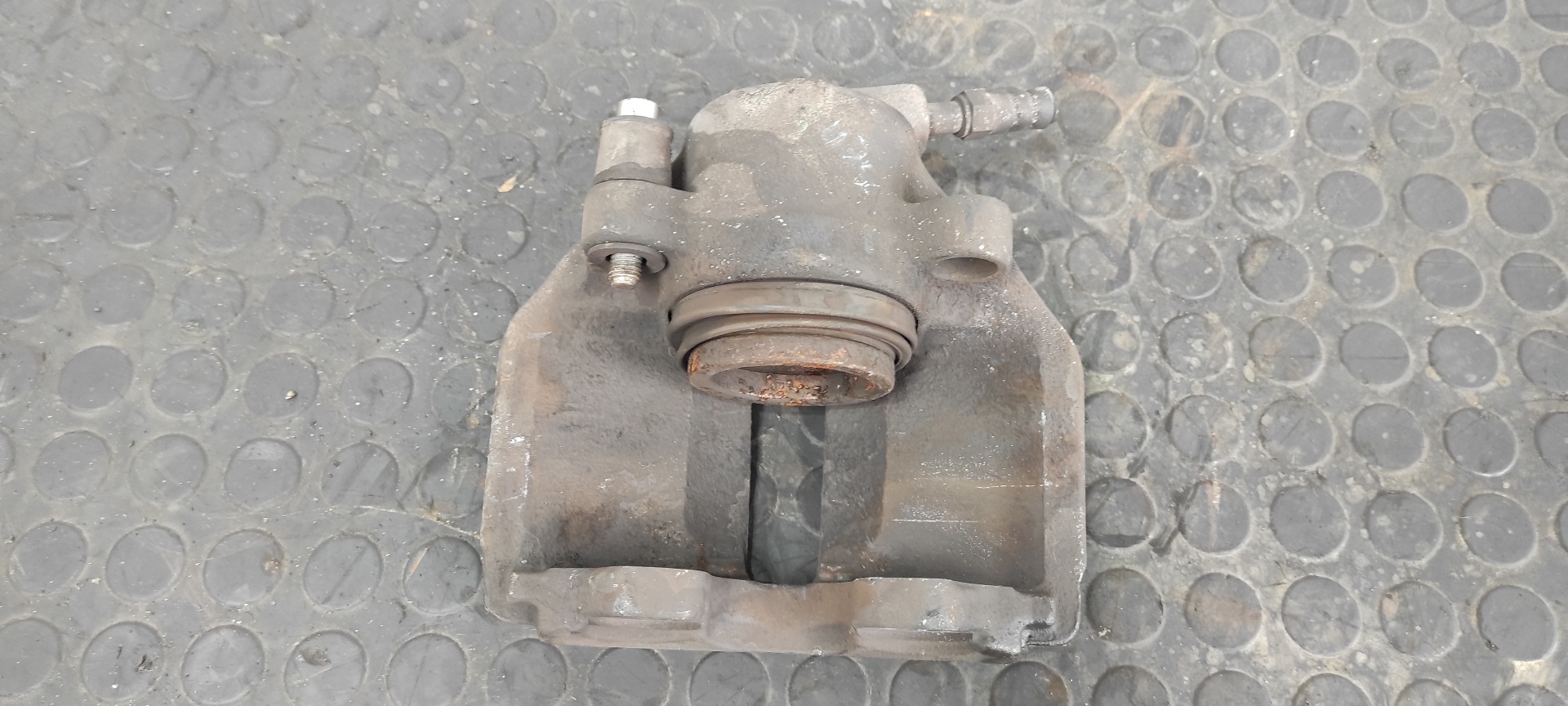 PINZA DE FRENO DELANTERA IZQUIERDA VOLKSWAGEN LT CAJA ABIERTA (MOD. 1997) - vista 3