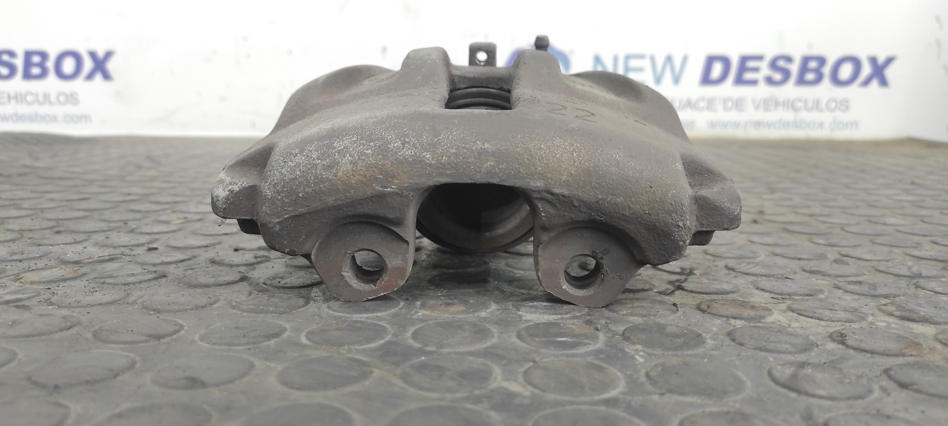 PINZA DE FRENO DELANTERA DERECHA VOLKSWAGEN LT CAJA ABIERTA (MOD. 1997) - vista 6