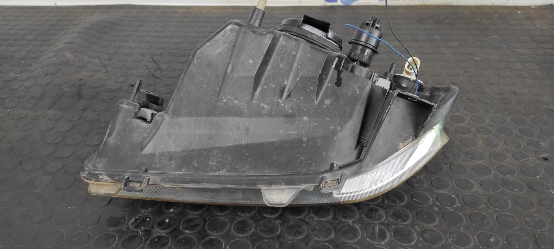 FARO DERECHO DACIA LOGAN - vista 6