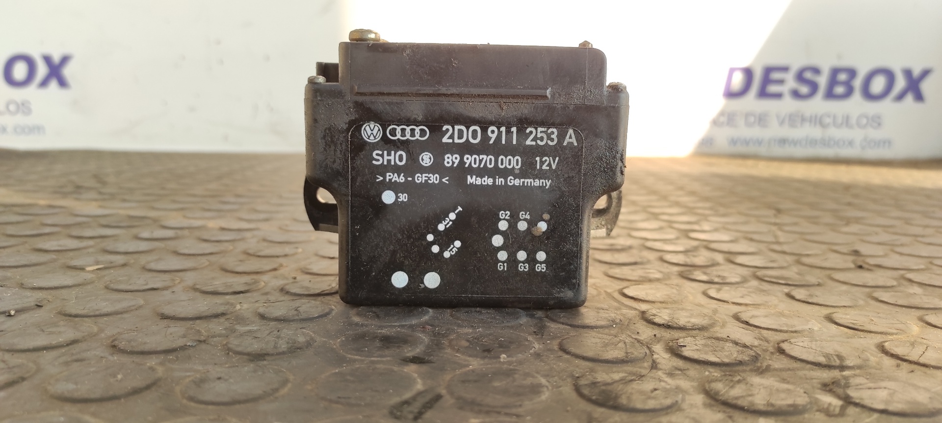 CAJA PRECALENTAMIENTO VOLKSWAGEN LT CAJA ABIERTA (MOD. 1997)