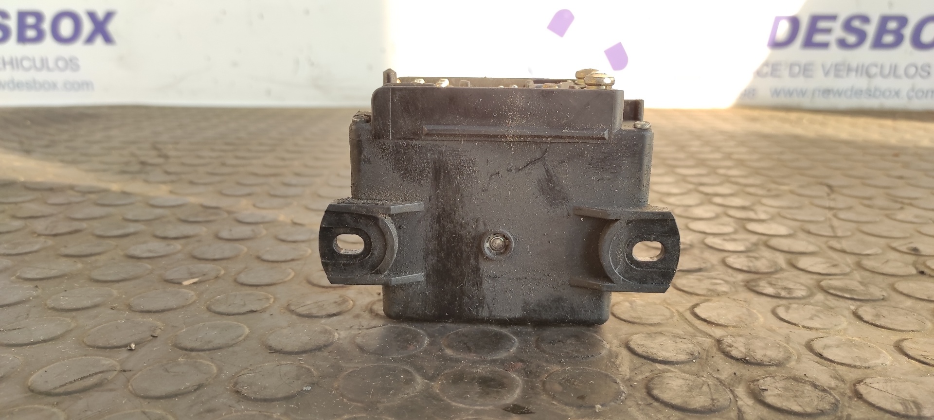 CAJA PRECALENTAMIENTO VOLKSWAGEN LT CAJA ABIERTA (MOD. 1997) - vista 2