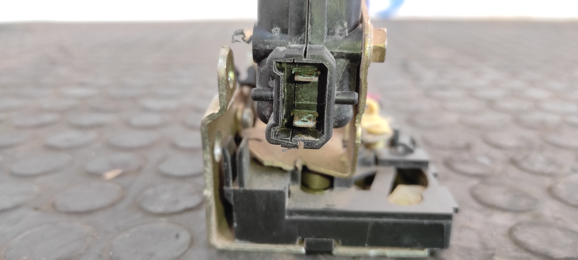 CERRADURA PUERTA DELANTERA IZQUIERDA DACIA LOGAN - vista 3