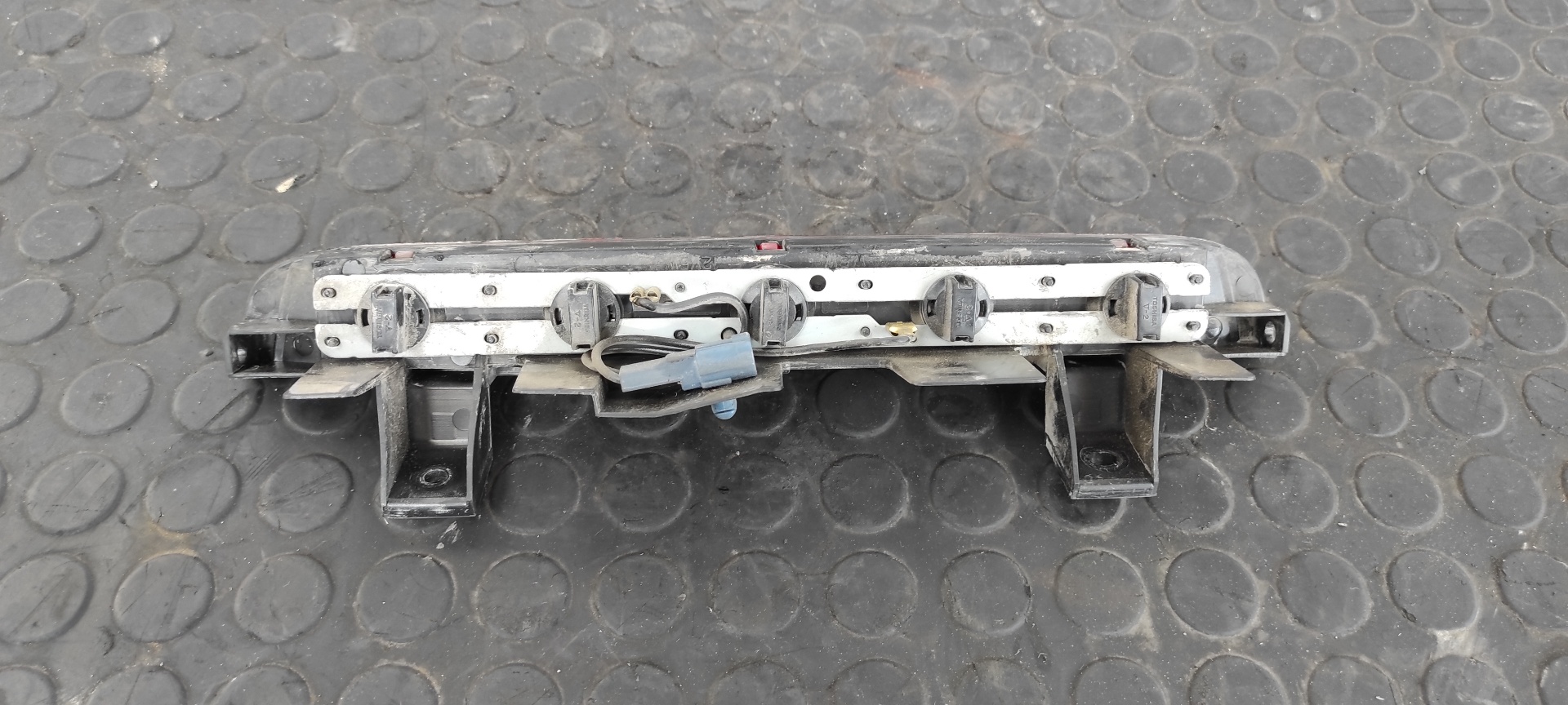 LUZ CENTRAL DE FRENO SUZUKI GRAND VITARA 3 PUERTAS SQ (GT) - vista 2