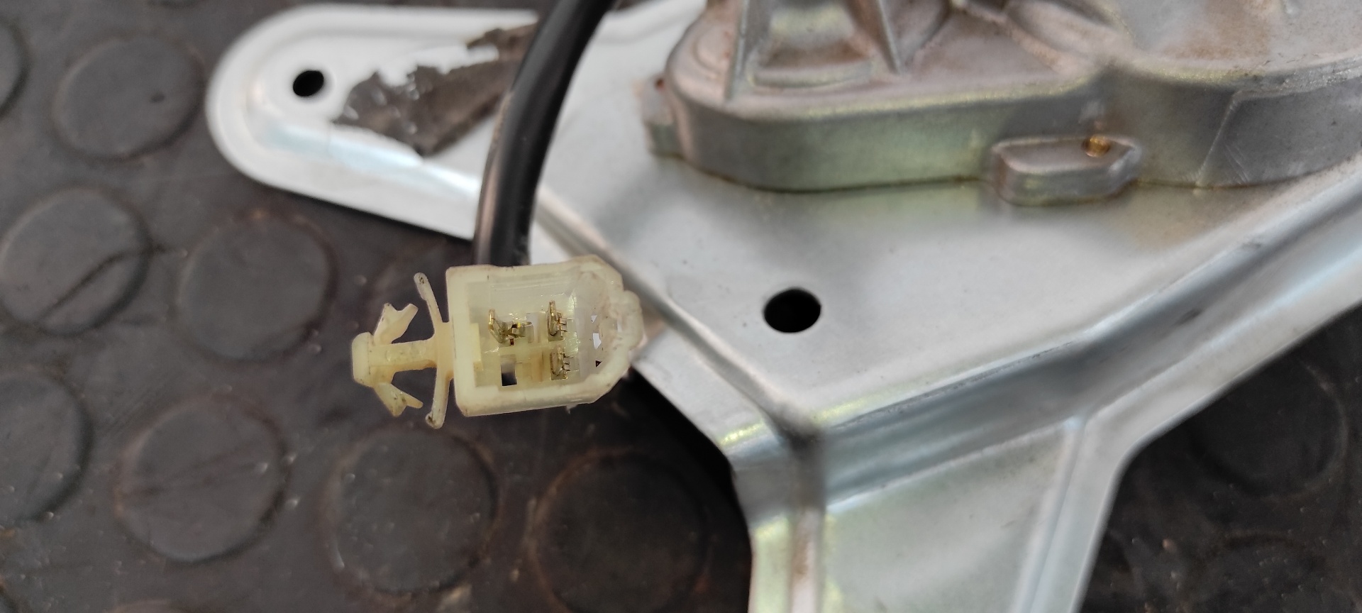 MOTOR LIMPIA TRASERO SUZUKI GRAND VITARA 3 PUERTAS SQ (GT) - vista 4