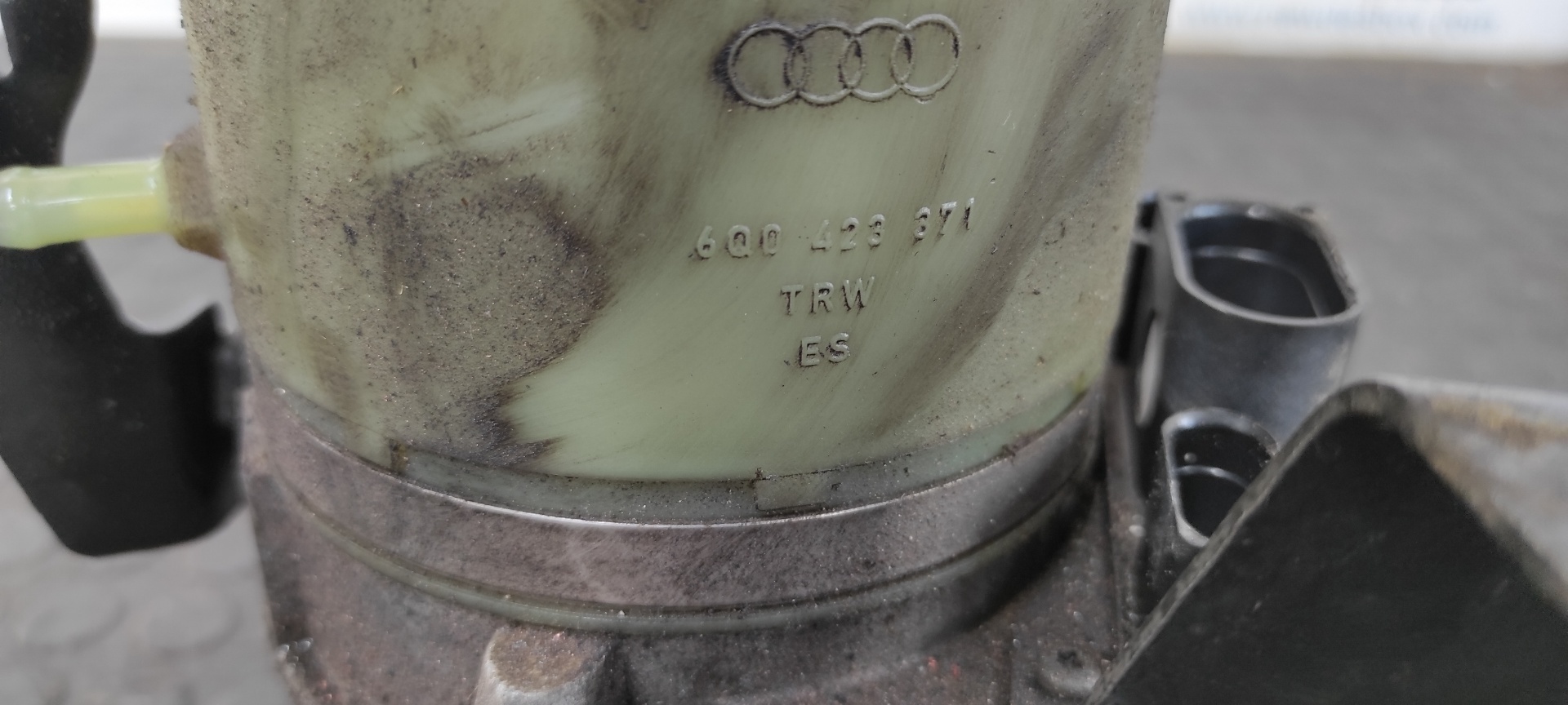 BOMBA DIRECCION SEAT IBIZA (6L1) - vista 4